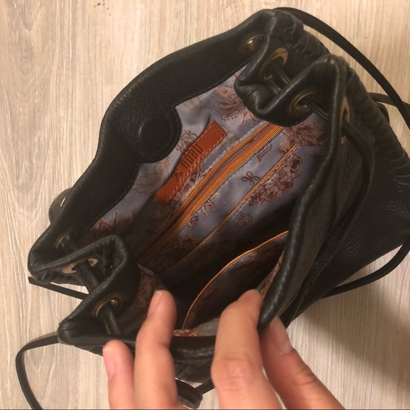 HOBO soft leather shoulder bag - Picture 2 of 2